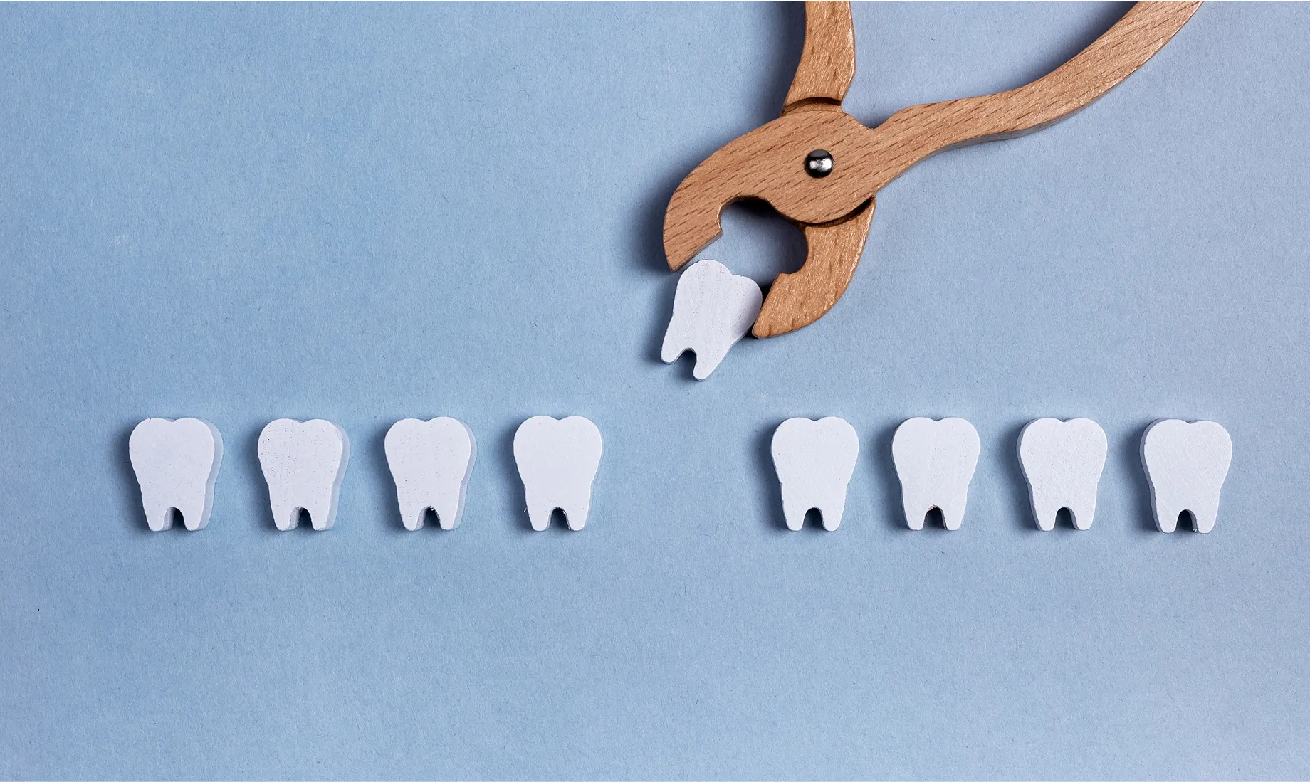 抜歯は、未来の選択肢を奪うもの。